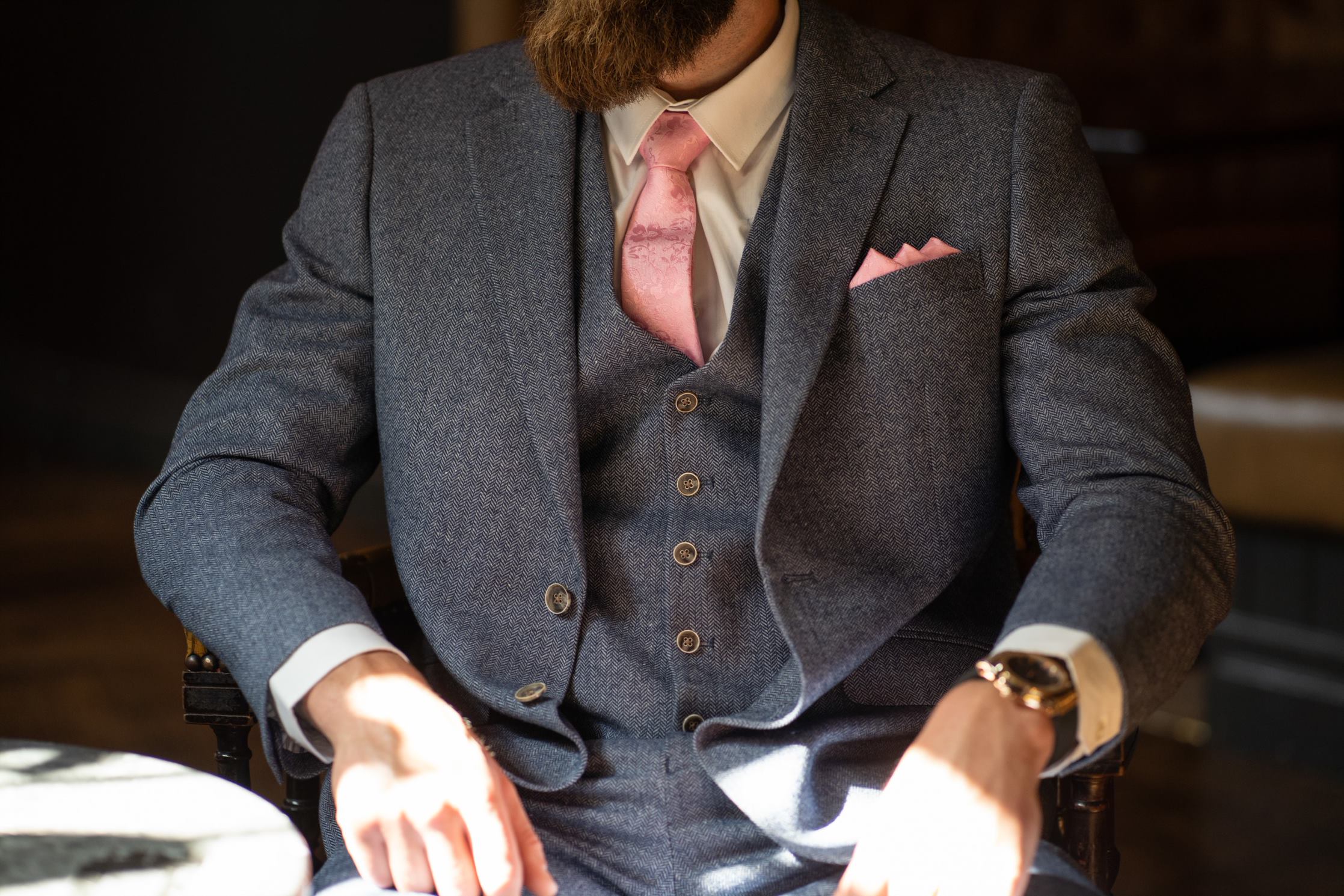 BUYING VS RENTING A SUIT Master Debonair