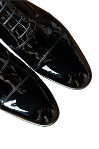 Black toe cap dress shoes by Smart Footwear, stylish formal shoes with sleek design and polished finish, perfect for professional attire.