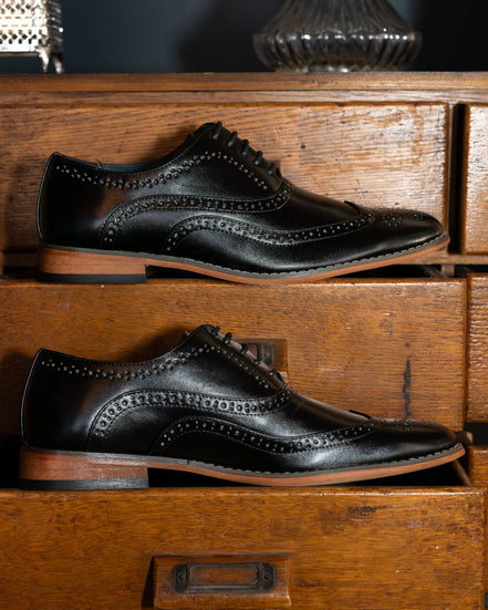 Goor Black Brogues