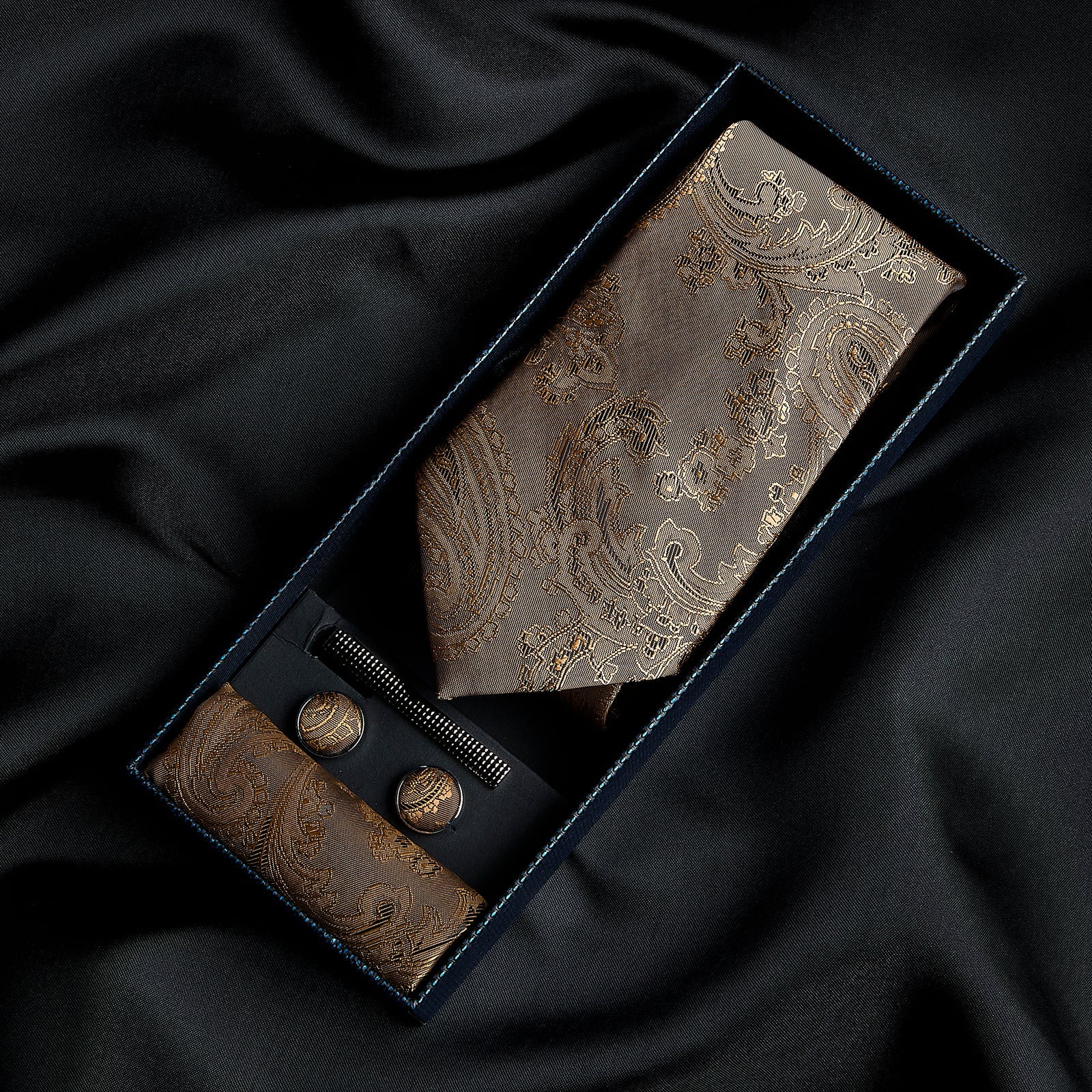 Paul Andrew Gold Paisley Tie Set